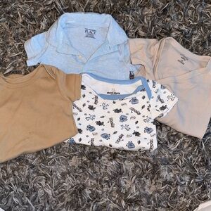 Baby Onesies Set in Neutral and Blue